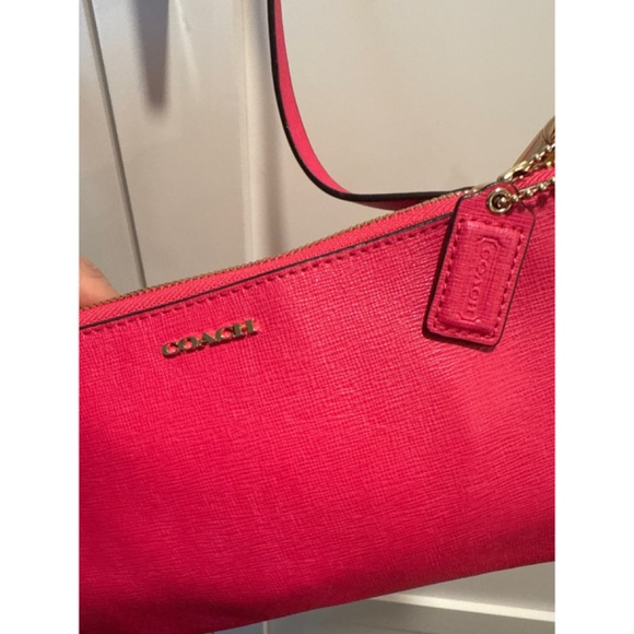 Hot Pink COACH  Small Cross Body Purse - Picture 5 of 9